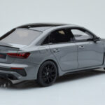 Audi RS3 8Y Sedan Performance Edition Cinzento GT Spirit 1:18 - image 2 of 6