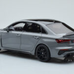 Audi RS3 8Y Sedan Performance Edition Cinzento GT Spirit 1:18 - image 5 of 6