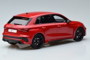Audi RS3 8Y Sportback Vermelho GT Spirit 1:18 GT378 Resina - imagem 2 de 6