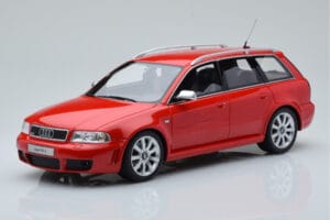 Audi RS4 B5 Avant Vermelho Otto 1:18 OT1026B