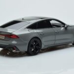 Audi RS7 C8 Sportback Cinzento Kengfai 1:18 VAKF 0333 Resina - image 3 of 7