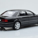 Audi S8 D2 Preto Otto 1:18 - image 2 of 6
