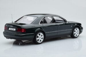 Audi S8 D2 Verde Otto 1:18 OT916 Resina - imagem 2 de 6