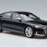 Audi S8 D5 Mythos Preto Asia Edition GT Spirit 1:18 CLDC019 Resina - image 4 of 6