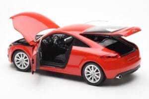 Audi TT 8J Vermelho Metálico Minichamps 1:18 100015021 Metal - imagem 5 de 8