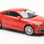 Audi TT 8J Vermelho Metálico Minichamps 1:18 - image 6 of 8