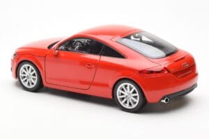 Audi TT 8J Vermelho Metálico Minichamps 1:18 100015021 Metal - imagem 7 de 8