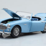 Austin-Healey 3000 Mk1 BN7 Azul Kyosho 1:18 - image 2 of 8