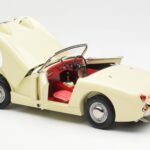 Austin-Healey Sprite Mk I Open Old English Branco Kyosho 1:18 08953EW - image 5 of 8