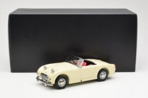 Austin-Healey Sprite Mk I Open Old English Branco Kyosho 1:18 08953EW Metal - imagem 8 de 8