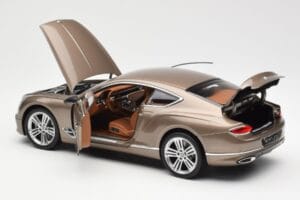 Bentley Continental GT Dark Cashmere Metalizado Norev 1:18 182781 Metal - imagem 5 de 8