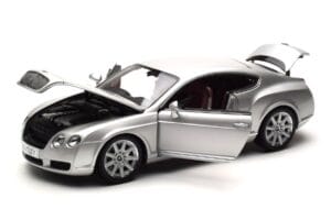 Bentley Continental GT Prata Minichamps 1:18 100139021 Metal - imagem 2 de 8
