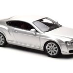 Bentley Continental GT Prata Minichamps 1:18 - image 6 of 8