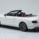 Bentley Continental GTC V8 S Branco GT Spirit 1:18 - image 5 of 6