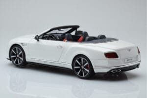 Bentley Continental GTC V8 S Branco GT Spirit 1:18 ZM046 Resina - imagem 5 de 6