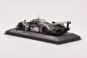Bentley Speed 8 #8 J. Herbert / D. Brabham / M. Blundell Sebring 12 Hours 2003 Minichamps 1:43 400031398 Metal - imagem 3 de 4