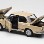 BMW 2002 Ti E10 Sahara Bege Kyosho 1:18 08541BG - image 5 of 8