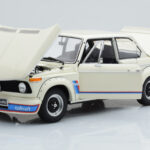 BMW 2002 Turbo Branco Kyosho 1:18 - image 2 of 8