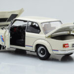 BMW 2002 Turbo Branco Kyosho 1:18 - image 3 of 8
