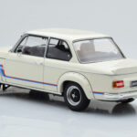 BMW 2002 Turbo Branco Kyosho 1:18 - image 7 of 8