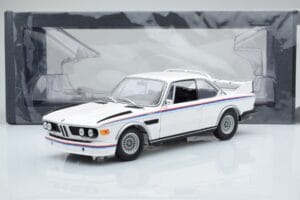 BMW 3.0 CSL E9 Branco Dealer Edition Minichamps 1:18 80435A5D020 Metal - imagem 7 de 7