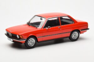 BMW 318 E21 Vermelho KK-Scale 1:18 KKDC180041