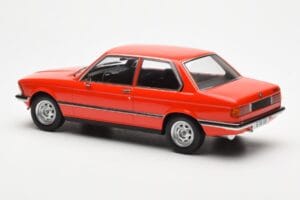 BMW 318 E21 Vermelho KK-Scale 1:18 KKDC180041 Metal - imagem 5 de 6