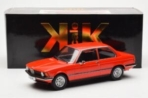 BMW 318 E21 Vermelho KK-Scale 1:18 KKDC180041 Metal - imagem 6 de 6