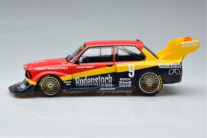 BMW 320 Group 5 #9 F. Albert DRM Norisring 1979 MCG 1:18 MCG18808R Metal - imagem 3 de 6
