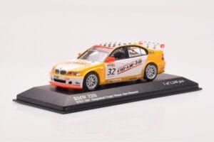 BMW 320i E46 Wiechers Sport #32 Hennerici / Wiechers WTCC 2005 Minichamps 1:43 400052432 Metal - imagem 2 de 4