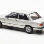 BMW 323i E21 Aspen Prata AUTOart 1:18 - image 7 of 8