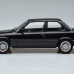 BMW 325i E30 Preto Norev 1:18 - image 3 of 6