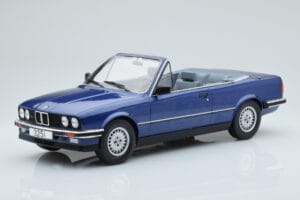 BMW 325i E30 Cabriolet Azul MCG 1:18 MCG18381