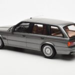 BMW 325i E30 Touring Cinzento Otto 1:18 - image 5 of 6