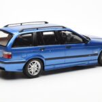 BMW 328i E36 Touring M Package Azul Otto 1:18 - image 2 of 6