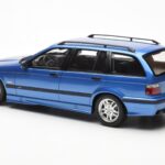 BMW 328i E36 Touring M Package Azul Otto 1:18 - image 5 of 6