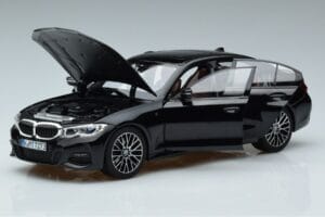 BMW 330i G20 Preto Metálico Norev 1:18 183277 Metal - imagem 2 de 7