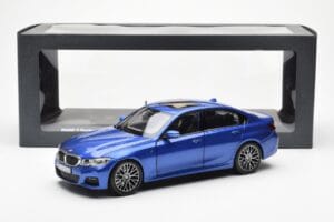 BMW 330i G20 Portimao Azul Metallic Norev 1:18 80432450999 Metal - imagem 8 de 8
