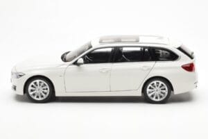 BMW 335i F31 Touring Alpine Branco Paragon 1:18 80432244242 Metal - imagem 4 de 8