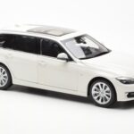 BMW 335i F31 Touring Alpine Branco Paragon 1:18 - image 6 of 8
