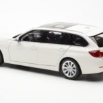 BMW 335i F31 Touring Alpine Branco Paragon 1:18 - image 7 of 8