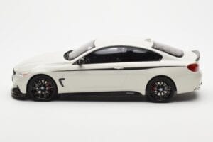 BMW 435i F32 M Performance Package Branco GT Spirit 1:18 GT710 Resina - imagem 3 de 6