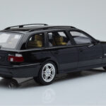 BMW 540 E39 Touring M Package Preto Otto 1:18 - image 2 of 6