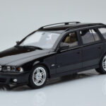BMW 540 E39 Touring M Package Preto Otto 1:18