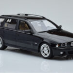 BMW 540 E39 Touring M Package Preto Otto 1:18 - image 4 of 6