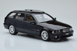 BMW 540 E39 Touring M Package Preto Otto 1:18 OT1013 Resina - imagem 4 de 6