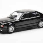 BMW 540i E34 Preto Metallic MCG 1:18