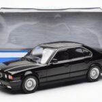 BMW 540i E34 Preto Metallic MCG 1:18 - image 6 of 6
