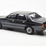 BMW 733i E23 Preto Metallic KK-Scale 1:18 - image 5 of 6