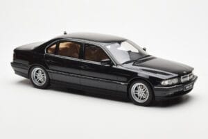 BMW 750iL E38 Preto Otto 1:18 OT609 Resina - imagem 4 de 6